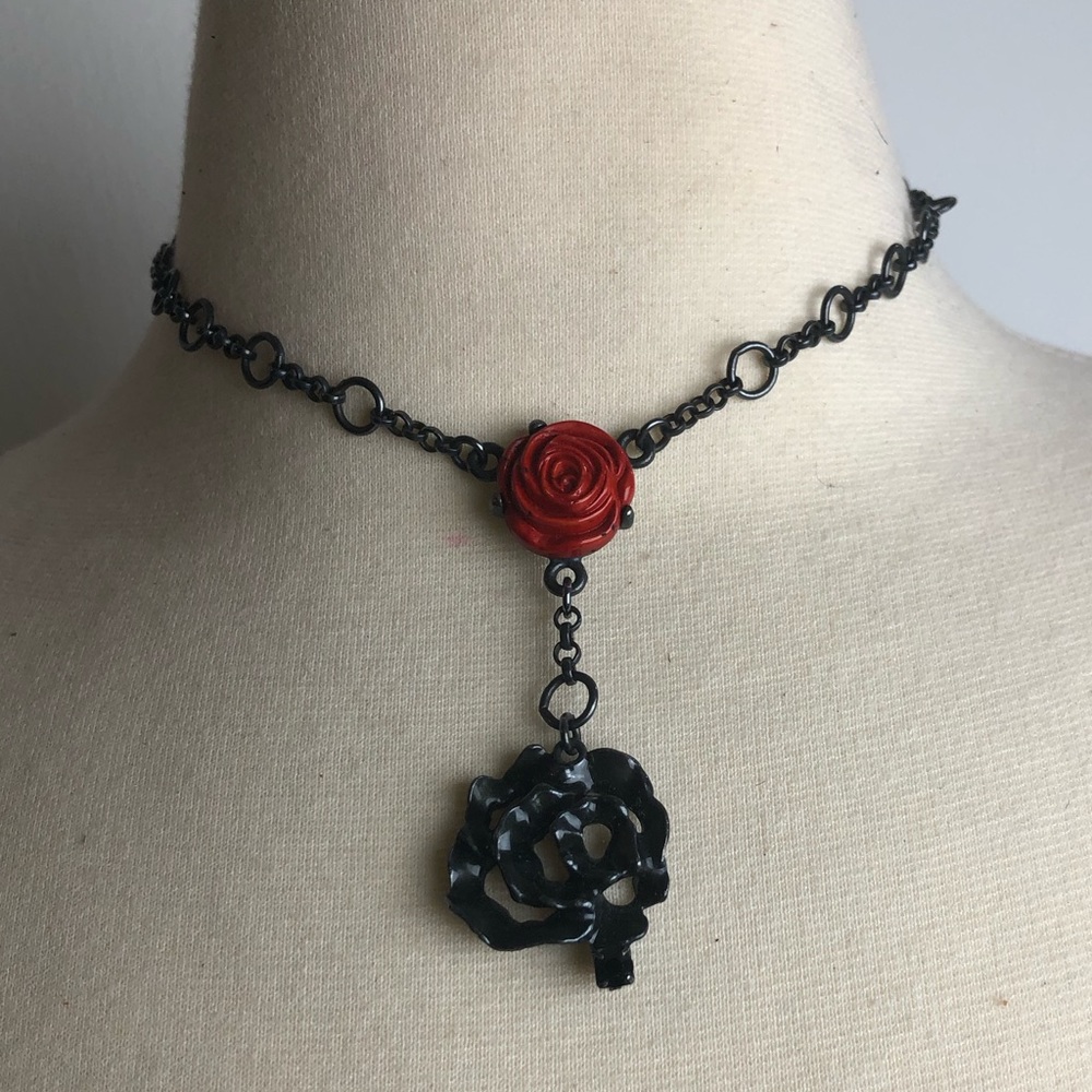 Babylone Paris vintage rose necklace